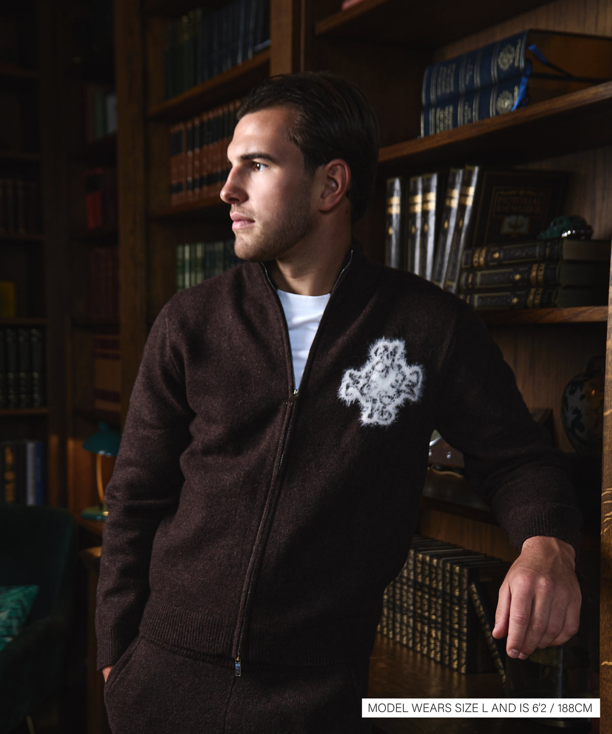 Essential 4M Knitted Zip Up - Brown