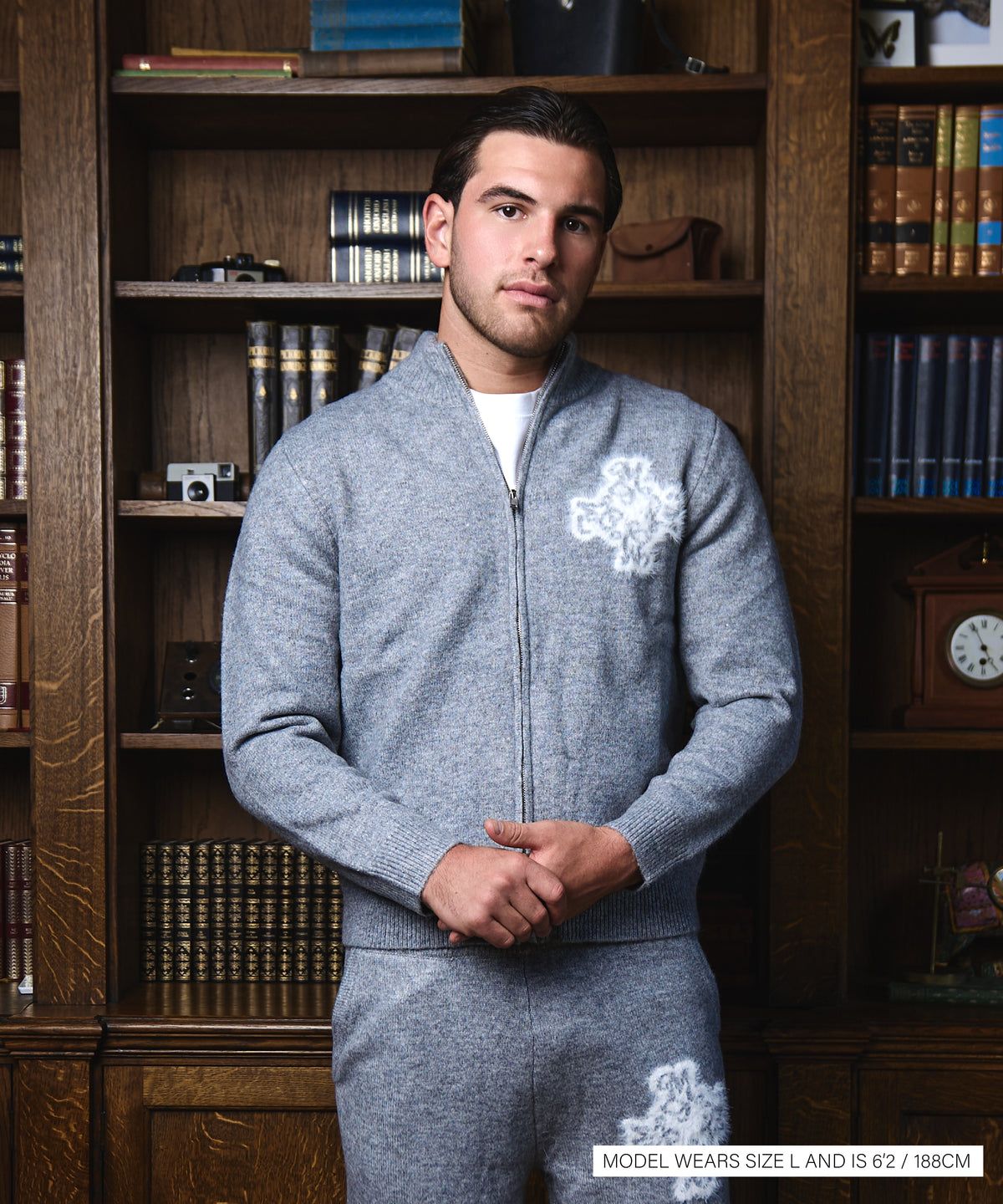 Essential 4M Knitted Zip Up - Grey