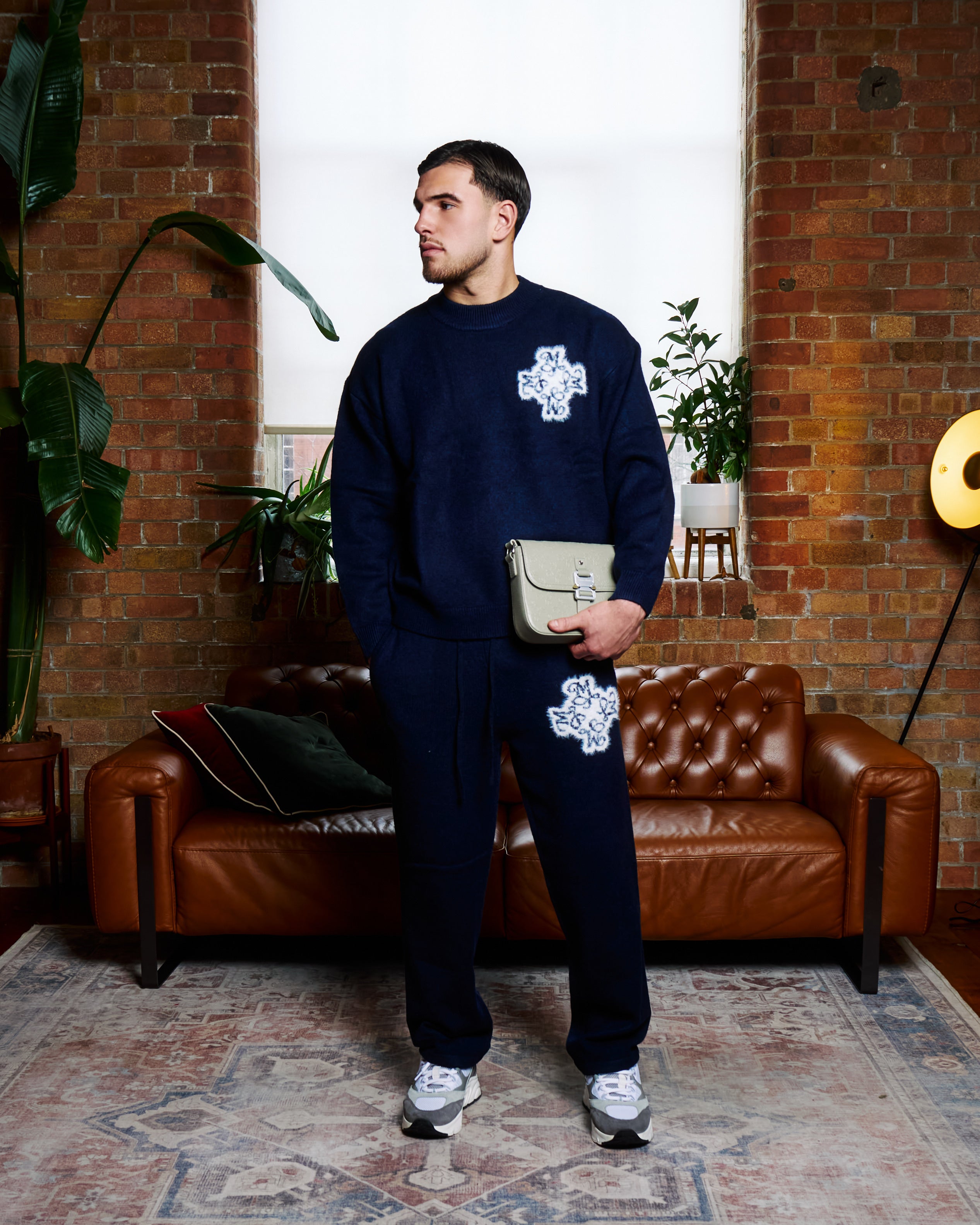 Essential 4M Knitted Sweater - Navy