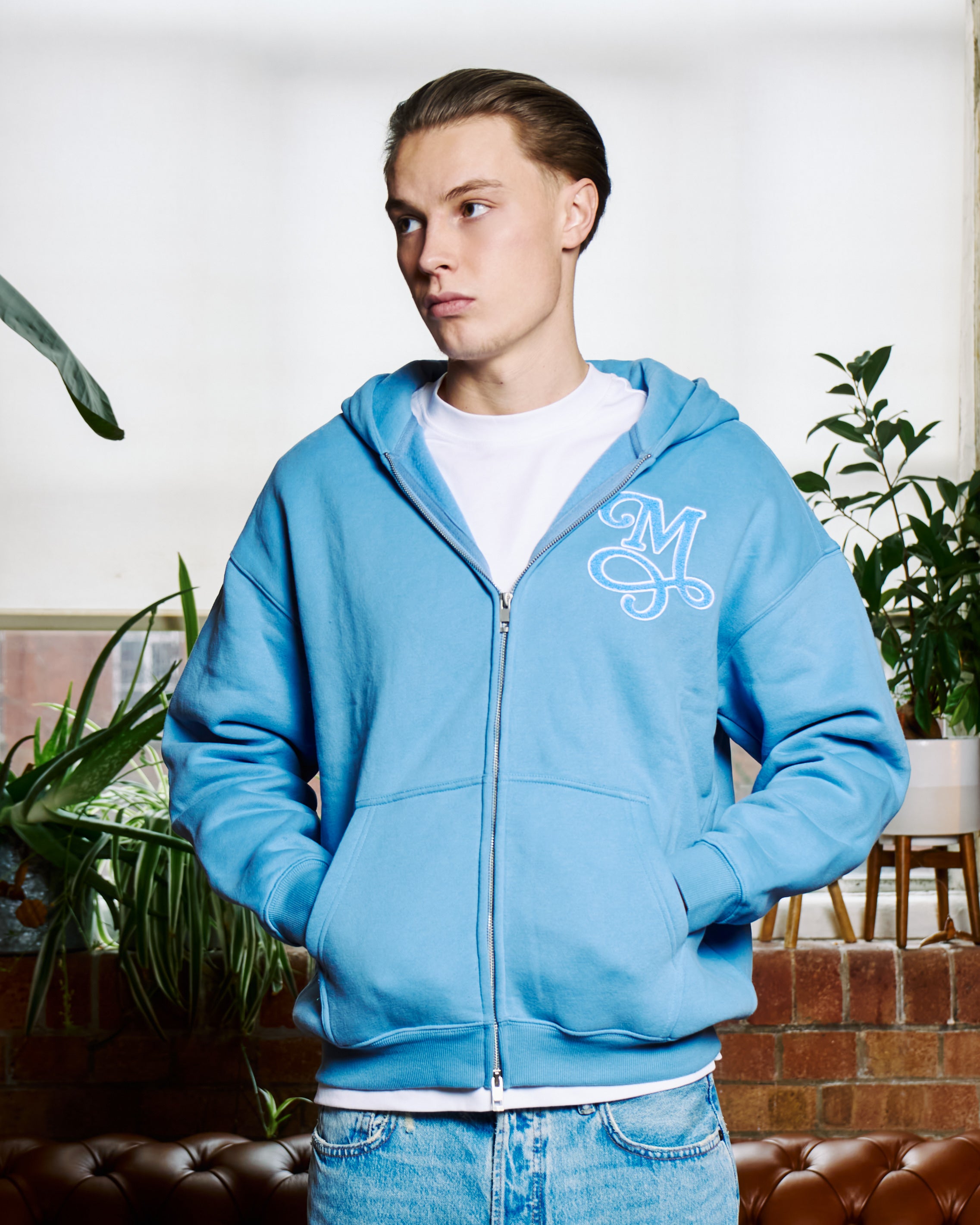 Chenille signature Zip up - Light blue