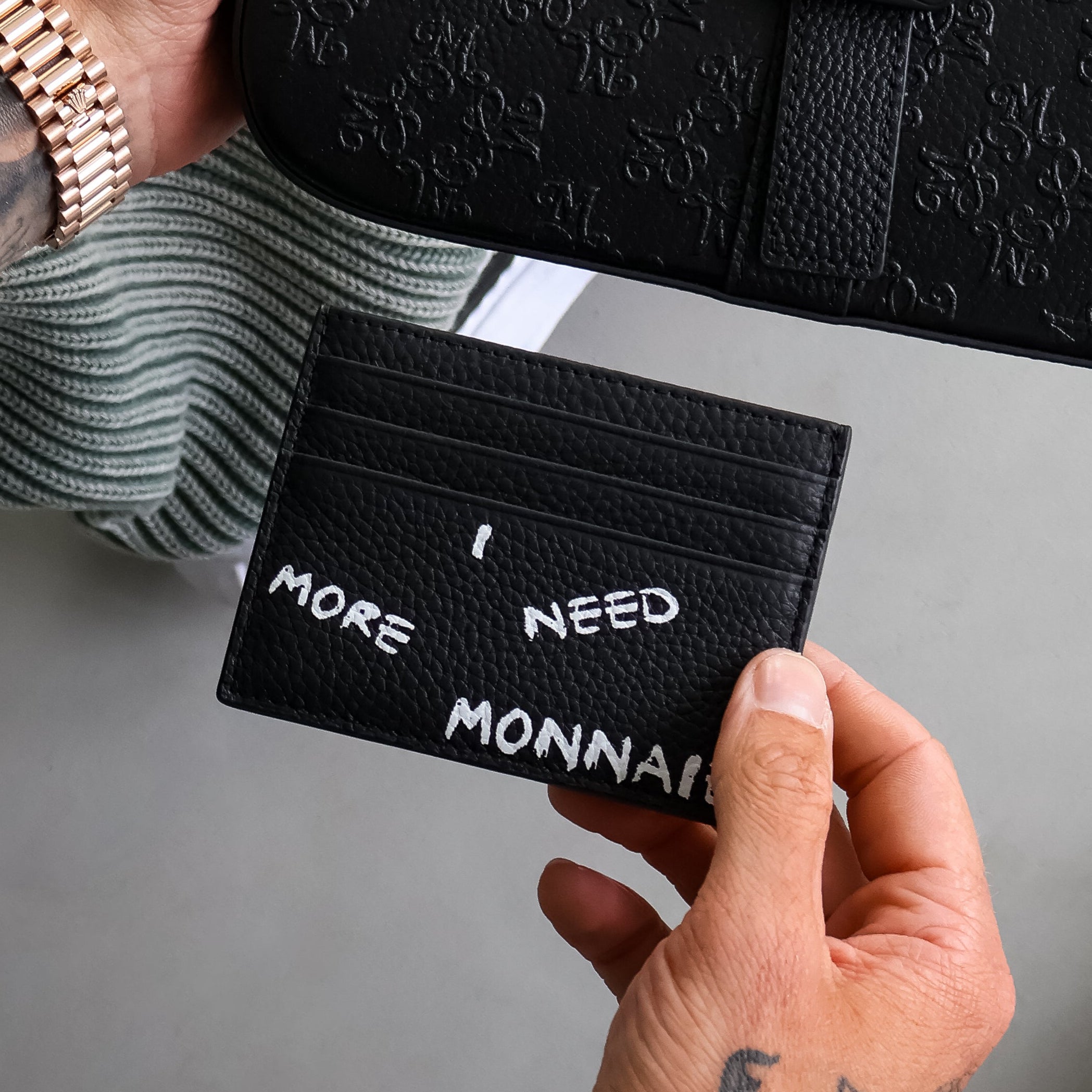 MORE MONNAIE GRAFFITI CARD HOLDER