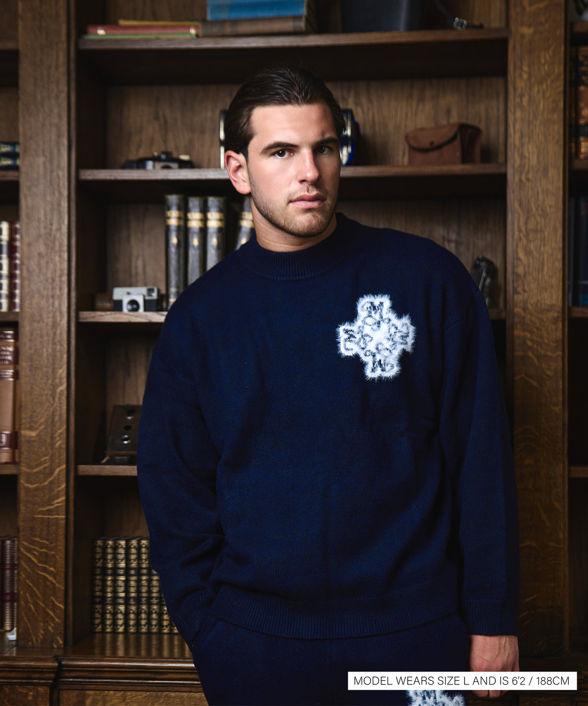 Essential 4M Knitted Sweater - Navy Blue