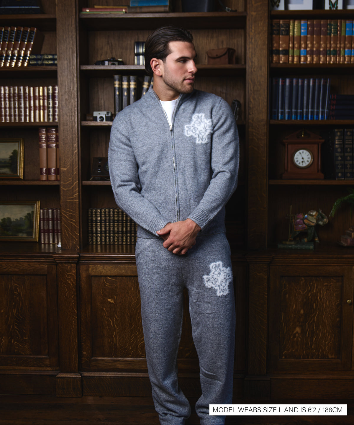 Essential 4M Knitted Zip Up - Grey